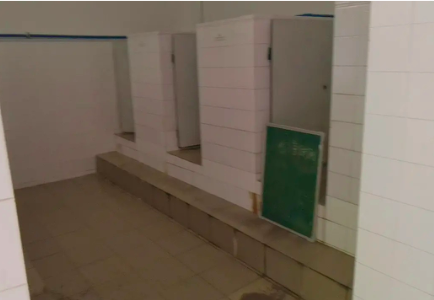 华南师范大学石牌校区，华南师范大学石牌校区地址在哪 宿舍环境怎么样（广东211高校宿舍被网友戏称像监狱）