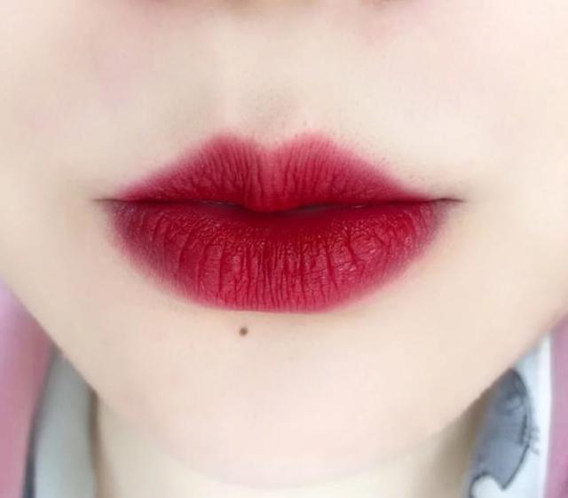 tf口红哪个颜色好看 tf口红最火色号排名，tf口红哪个颜色好看（显白又减龄的口红色号推荐）