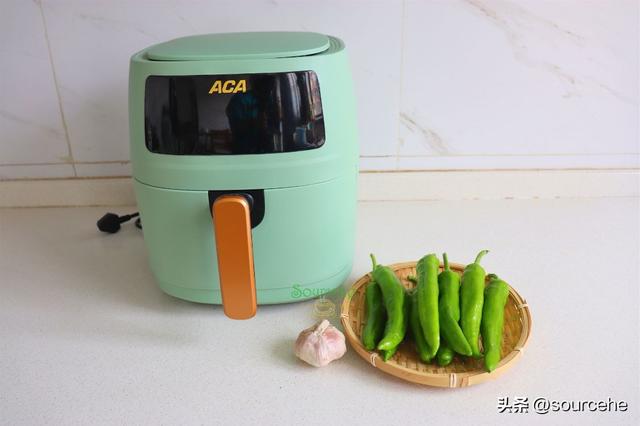 手辣了怎么快速去辣，手很辣怎么解辣（空气炸锅做烤辣椒）