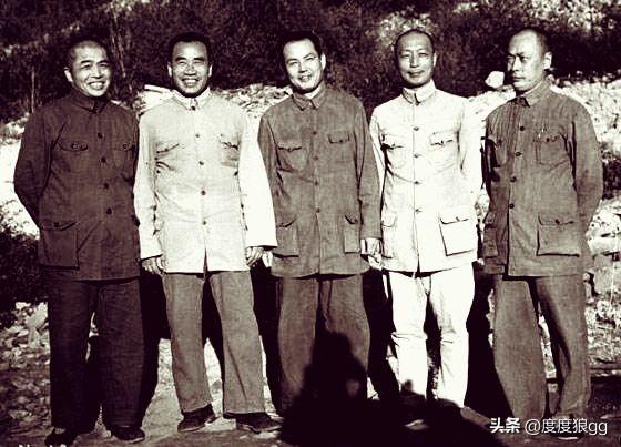 八路军参谋长是谁，八路军三个师长是谁（1949年为何是林彪下级）