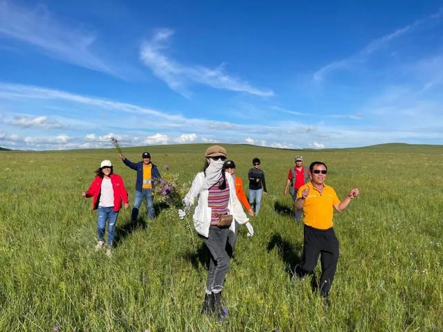 自驾游去哪里比较好，春季自驾游去哪里比较好（100天35000公里）