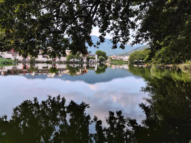 宏村旅游攻略，宏村旅游线路图（黄山风景区-宏村三天两晚旅游攻略）