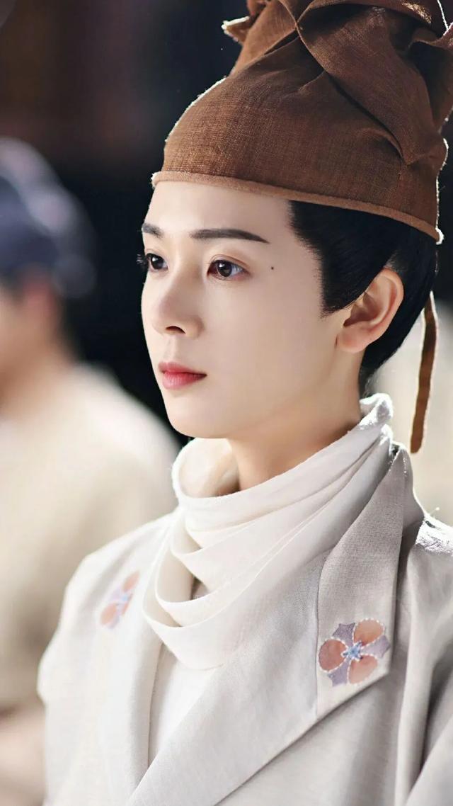 有气质女人晚安说说，有气质女人晚安说说图片大全（精选美女明星手机壁纸合集）