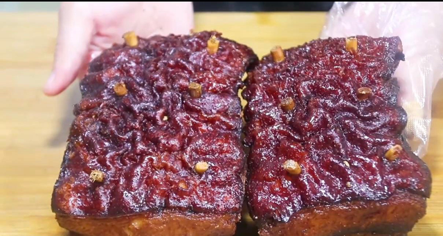 扣肉做法家常扣肉做法，扣肉的正宗完整做法（这才是虎皮扣肉最正宗的做法）