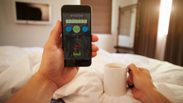 新疆和北京时差，新疆跟内地有几个小时的时差（到新疆千万不能相信干到天黑就下班这句话）