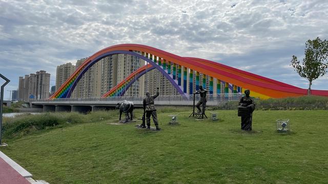 上海到青岛多远，上海到青岛的路程（上海青岛往返1400公里全程无高速沿途城市蜻蜓点水游）