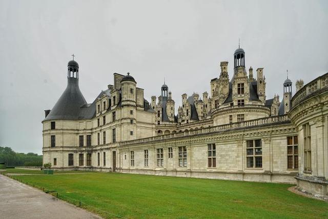 介绍法式宫殿城堡，法国文艺复兴时期最雄伟的城堡