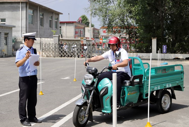 c1駕照能開摩托車嗎,c1的駕照可以開哪些車(電動車/三輪/四輪和摩托車