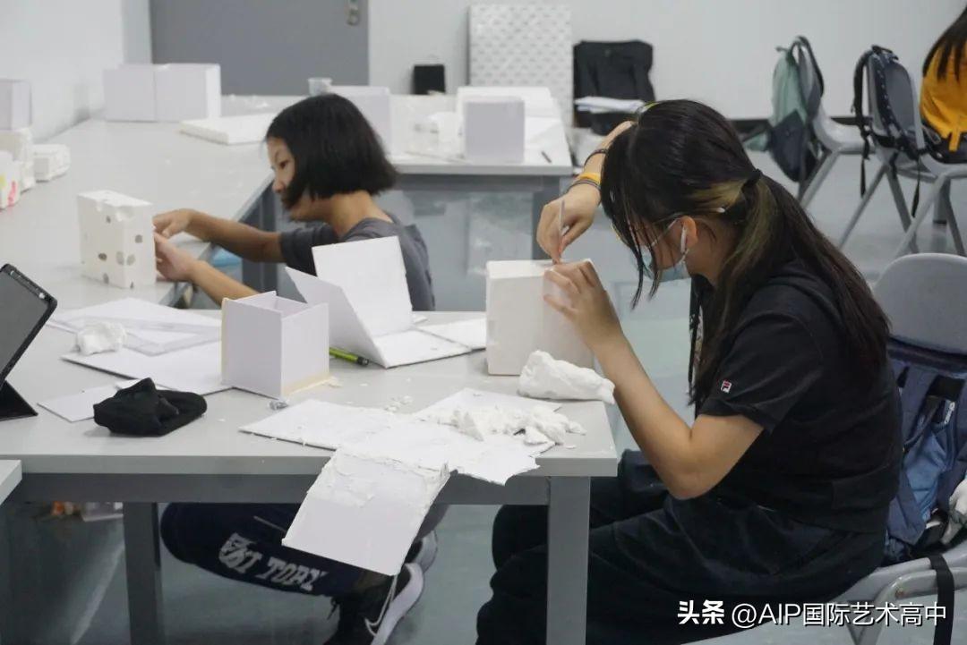 游戏设计学校（广美附中AIP国际艺术高中一所为艺术生开办的国际学校什么样）