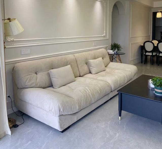 为什么不建议买真皮沙发，后悔买了皮沙发（市场上这7种沙发都不要买）