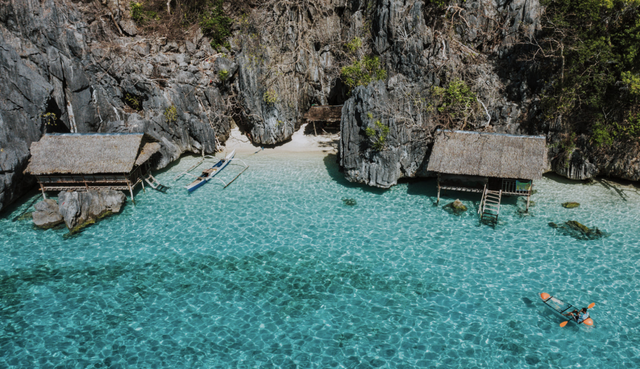 现在旅游海边度假哪里可以去，旅游可以去哪里海边玩（这里的海水东南亚排名第一）