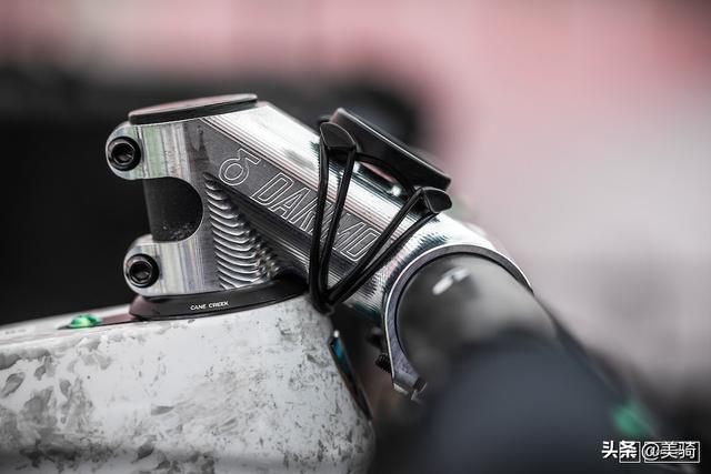 山地自行车全面图，山地世界杯赛场的9辆顶级XC硬尾山地车