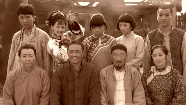 重温《闯关东》：李幼斌萨日娜朱亚文宋佳演技出彩，牛莉稍显生硬