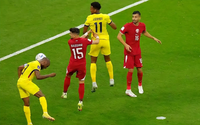 越位是什么意思，篮球越位是什么意思（足球比赛中最复杂的一条规则）