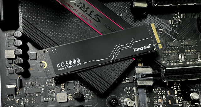 512GB NVMe SSD参数，高端优选，金士顿KC3000