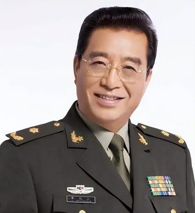 刀郎是秃头吗，刀郎是不是死了（他的粉丝不是巨星就是巨鳄）