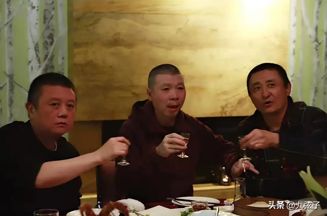 冯小刚为什么叫冯裤子，为啥管冯小刚叫冯裤子（冯小刚还是当初的“冯裤子”）