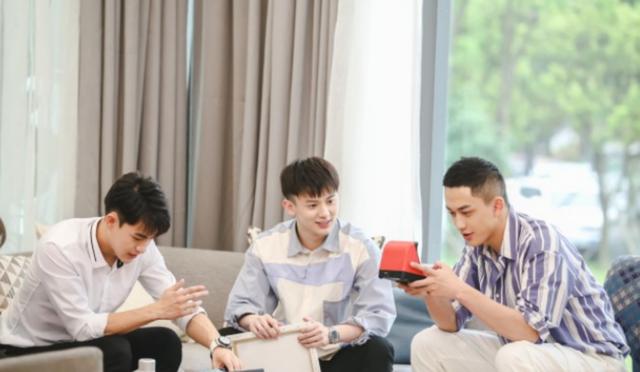 综艺《恋梦空间》，完全折服于陈祥龙，果然自律的人散发着优秀