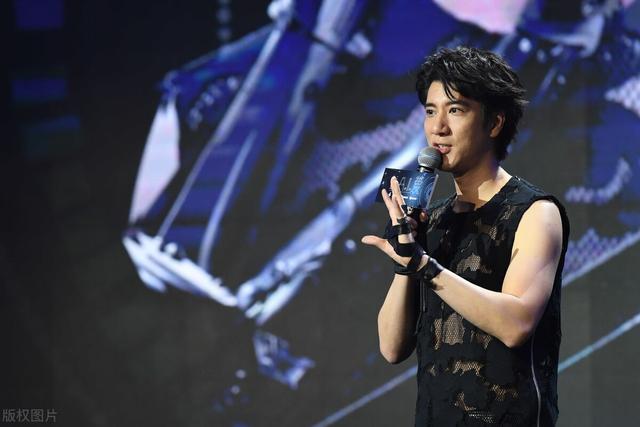 心跳 王力宏 歌词，王力宏事件其实他早就在这些歌里说过