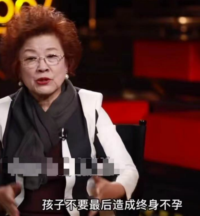 假如幸福来临的演员，假如幸福来临的演员表张露（宋春丽：和教授丈夫结婚42年）