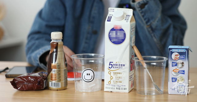 百利甜酒兑什么最好喝，百利甜酒的几种爽爆了的喝法（挑战便利店12种饮料的神仙混搭）