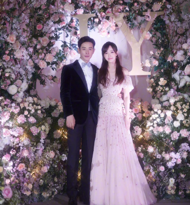 演员罗晋：和妻子在拍戏中相遇，39岁才当爸爸，结婚四年宠妻如宝