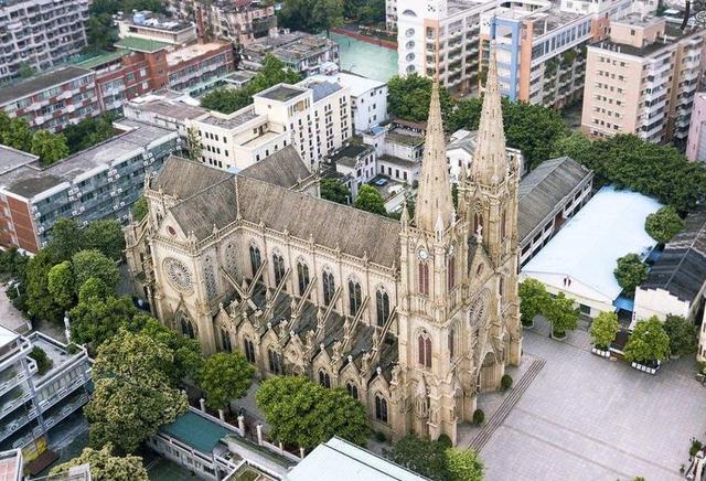 广州什么地方好玩，广州哪里最好玩（广州有哪些地方好玩的呢）