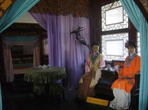 贾母人物形象分析，红楼梦中贾母的性格特点分析（《红楼梦》中最完美的女性——贾母）