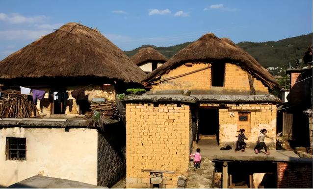 民族的主要特征是什么，民族特征属于什么（但你知道他们最具特色的建筑特色是什么吗）