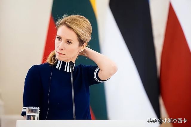 （她是世界首位女总理），（她是世界首位女总理（44岁当选史上第一位女总理）