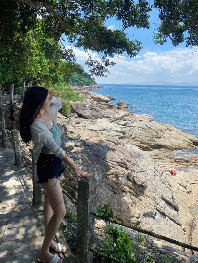 南澳有沙滩吗，南澳哪里沙滩最好（深圳拍照丨小众宝藏海滩.南澳柚柑湾沙滩）