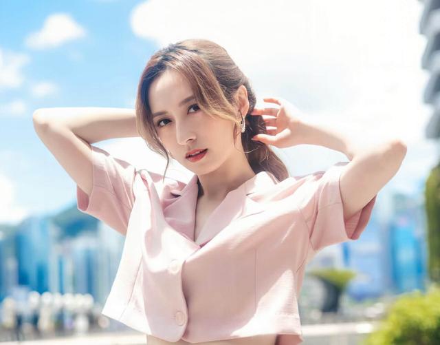 tvb最佳女配角龚嘉欣，TVB知名女星母亲滥用社会福利