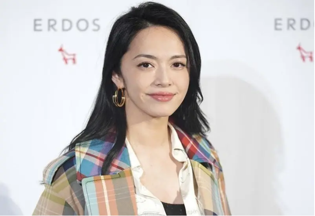 姚晨与凌潇肃，10年“离婚大战”，没有一个是赢家
