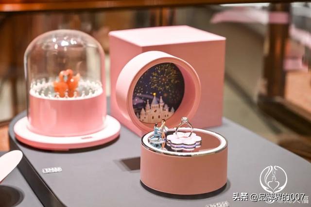 中国奢侈品品牌前十名，奢侈品品牌前十名有哪些（周大福成“全球十大奢侈品”）