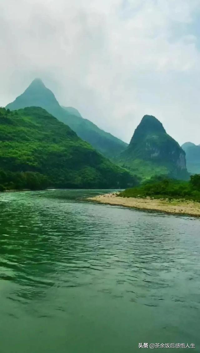 形容高山美景的句子，形容高山风景壮观的诗句（山有山的明净）