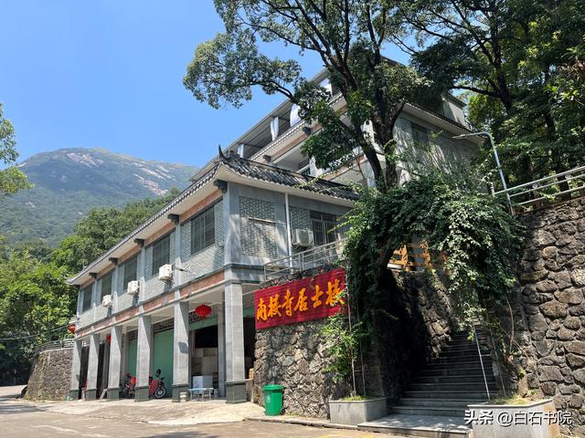 南楼寺怎么样，南寺北寺哪个好（在古寺山光中）