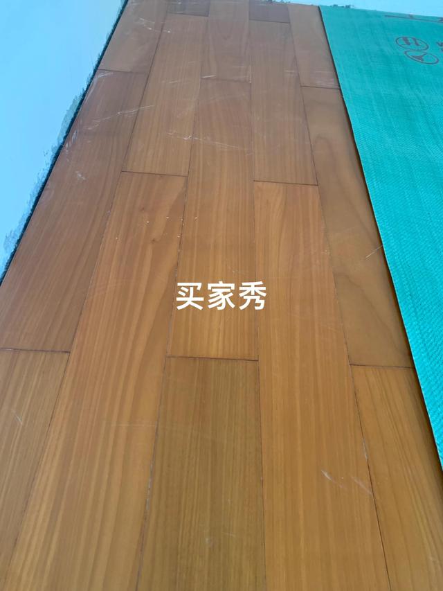 实木地板多少钱一平方米，实木地板价格是多少（装修避坑踩坑日记<木地板篇>）