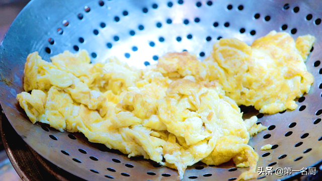 玉米不能和什么一起吃，哪些食物不能和玉米一起吃（建议多吃“4种补水菜”）