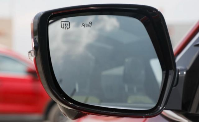 倒车影像突然不显示怎么回事，倒车影像不显示怎么回事（开车上路或能避免剐蹭）