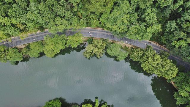 贵阳旅游景点大全，贵阳旅游景点大全必去处地图（贵州贵阳不可错过的七大景点）