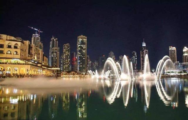 迪拜为什么那么有钱，为什么能从一片荒漠到世界最豪城市