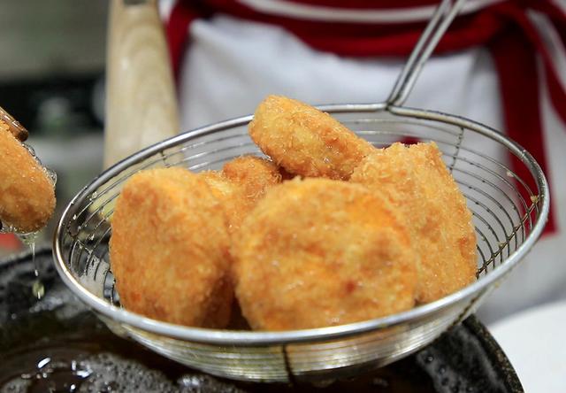 红薯要煮多久才熟，红薯切块煮多久能熟（喜欢吃红薯的有口福了）