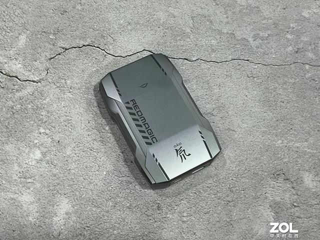 手机移动电源排行榜，移动电源排行榜10强（8款手机厂商移动电源横评）