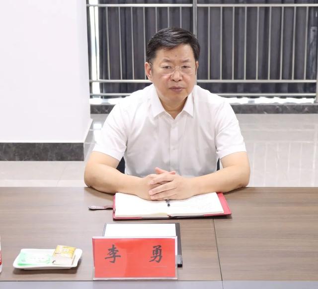 兰考三农职业技术学院，兰考三农职业学院（两所高职校迎来新任党委书记）