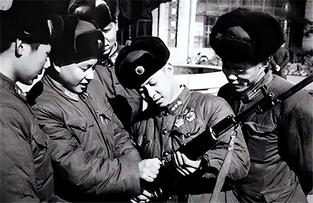 雷锋的感人故事，雷锋的故事（40年后鉴定人披露事故发生细节）