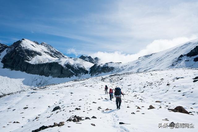 怎么锻炼肺活量，怎么锻炼肺活量和耐力（如何增强高原登山、长距离徒步时的摄氧量）