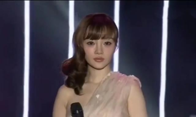 贾乃亮个人资料简介，贾乃亮个人资料简介及家世（再看贾乃亮和李小璐的婚姻）