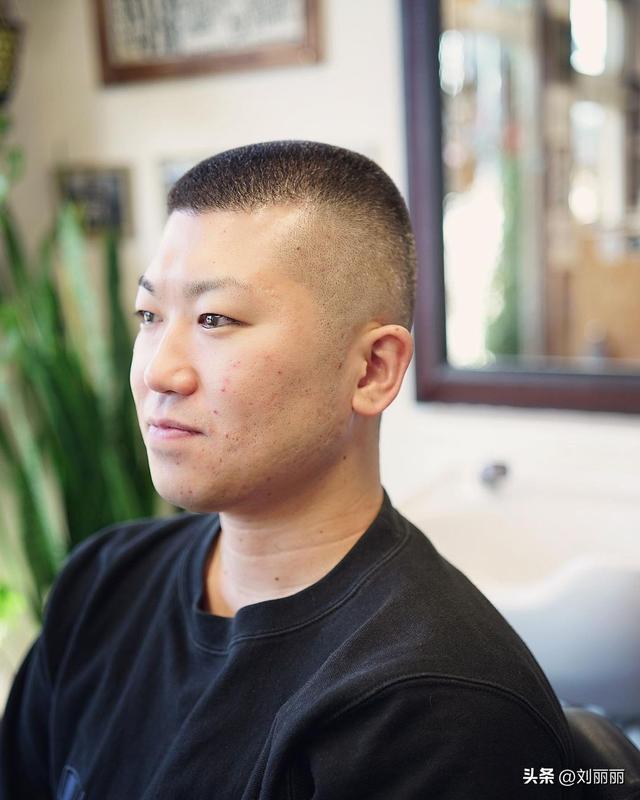 男士纹理烫发型图片，男士帅气纹理烫发型图片（2023新款男士发型）