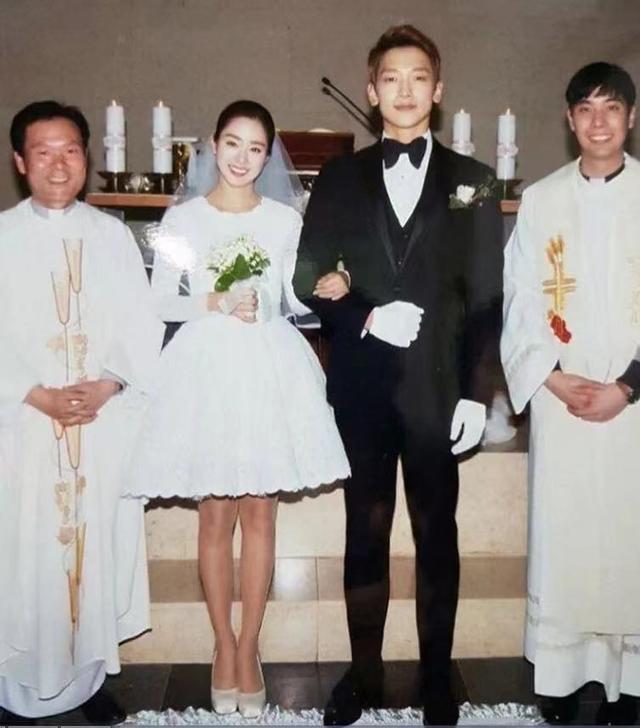 rain的老婆，rain和他妻子的资料（妻子金泰熙颜值家世优越）