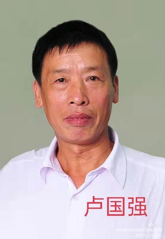 绿色军衣的歌词，绿色军衣歌词（铁十四师战友《辞旧迎新》网上联欢晚会专辑）